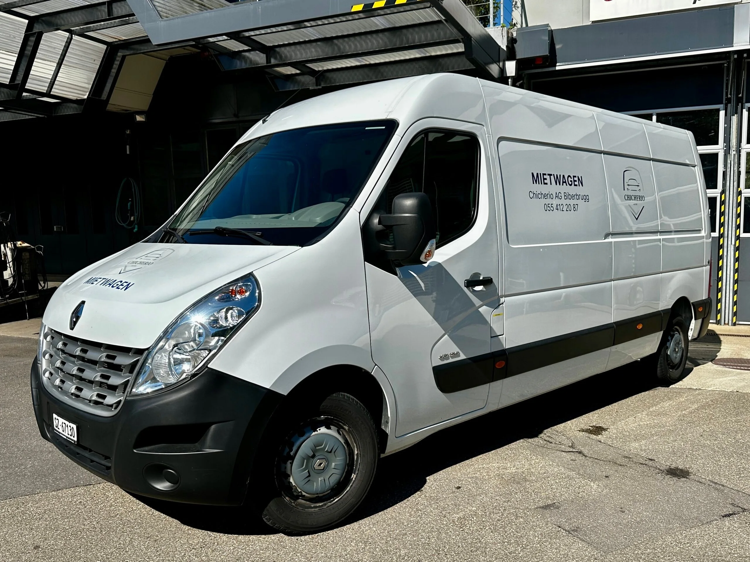 Renault Master Kastenwagen Hochdach mit 12 Kubikmeter Ladevolumen